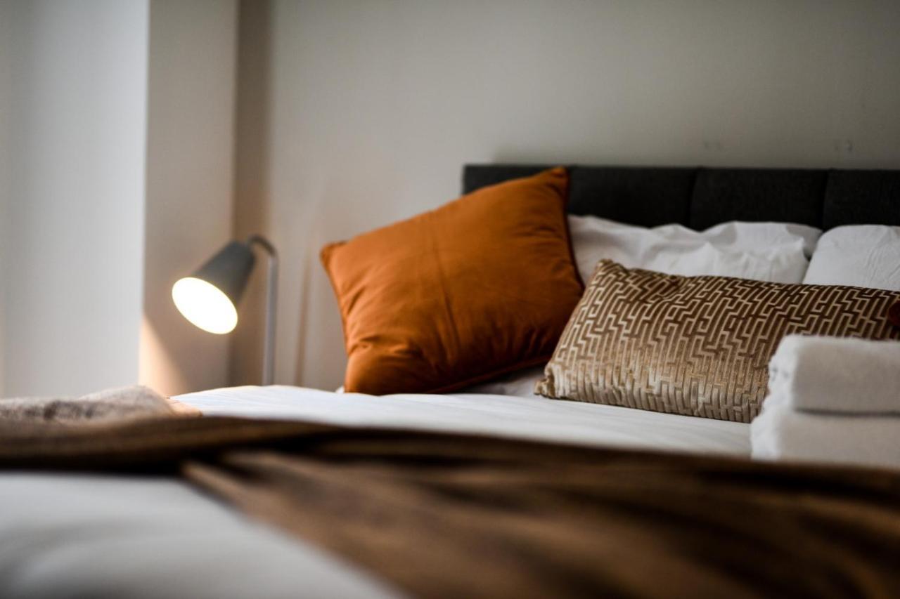 Onpoint Apartments - Spacious 2 Bedroom Apt - City Centre With Balcony Manchester Exteriör bild