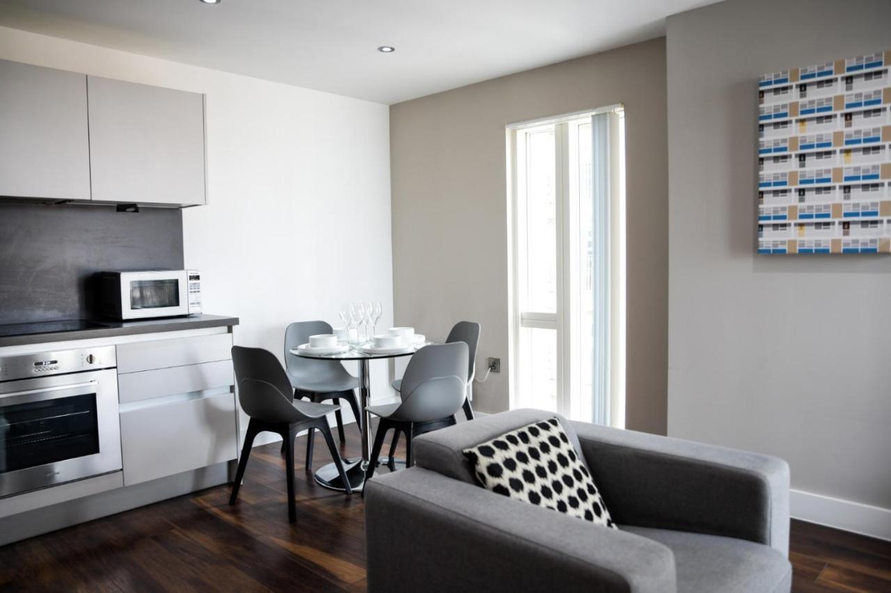 Onpoint Apartments - Spacious 2 Bedroom Apt - City Centre With Balcony Manchester Exteriör bild
