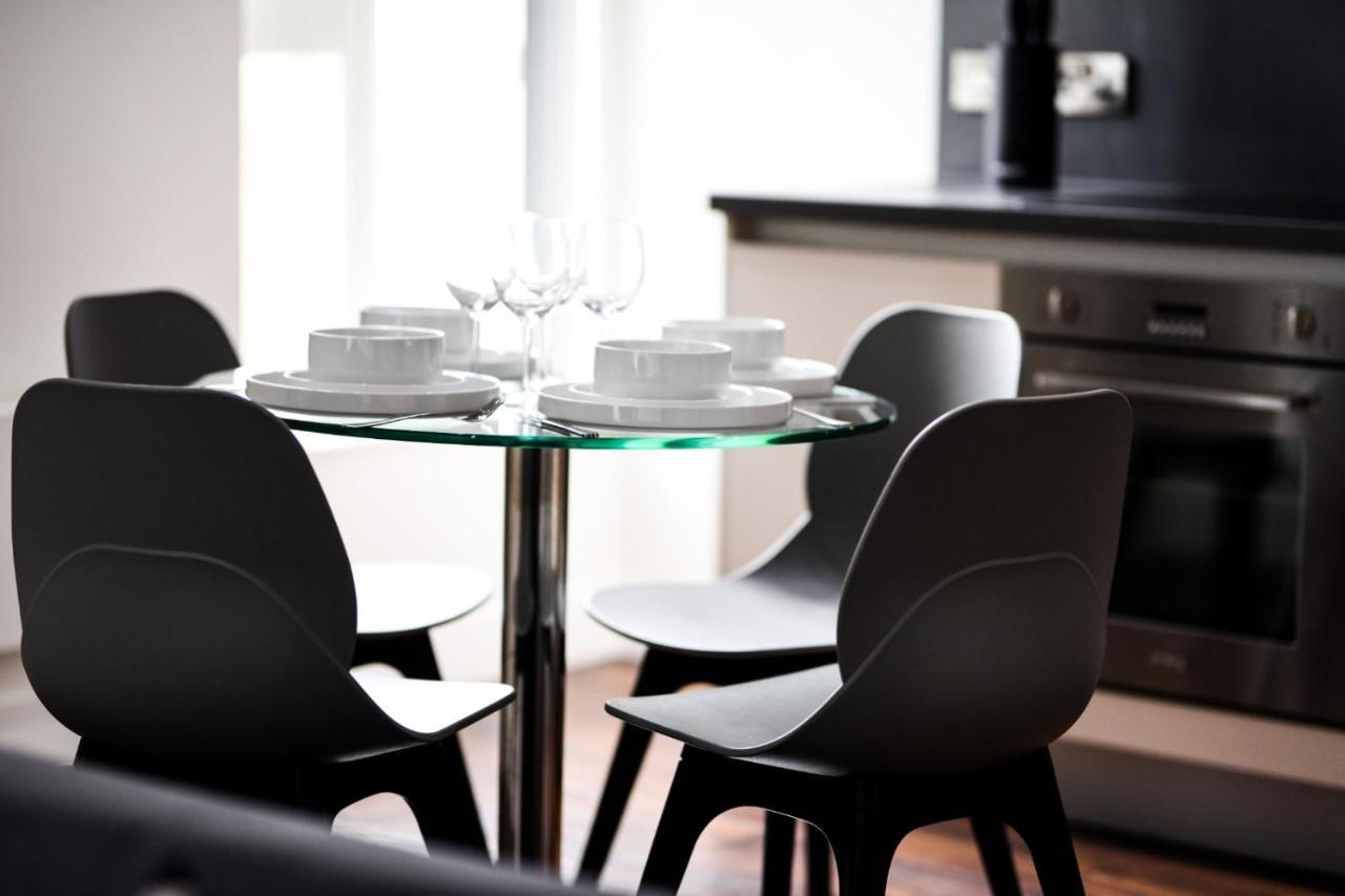 Onpoint Apartments - Spacious 2 Bedroom Apt - City Centre With Balcony Manchester Exteriör bild
